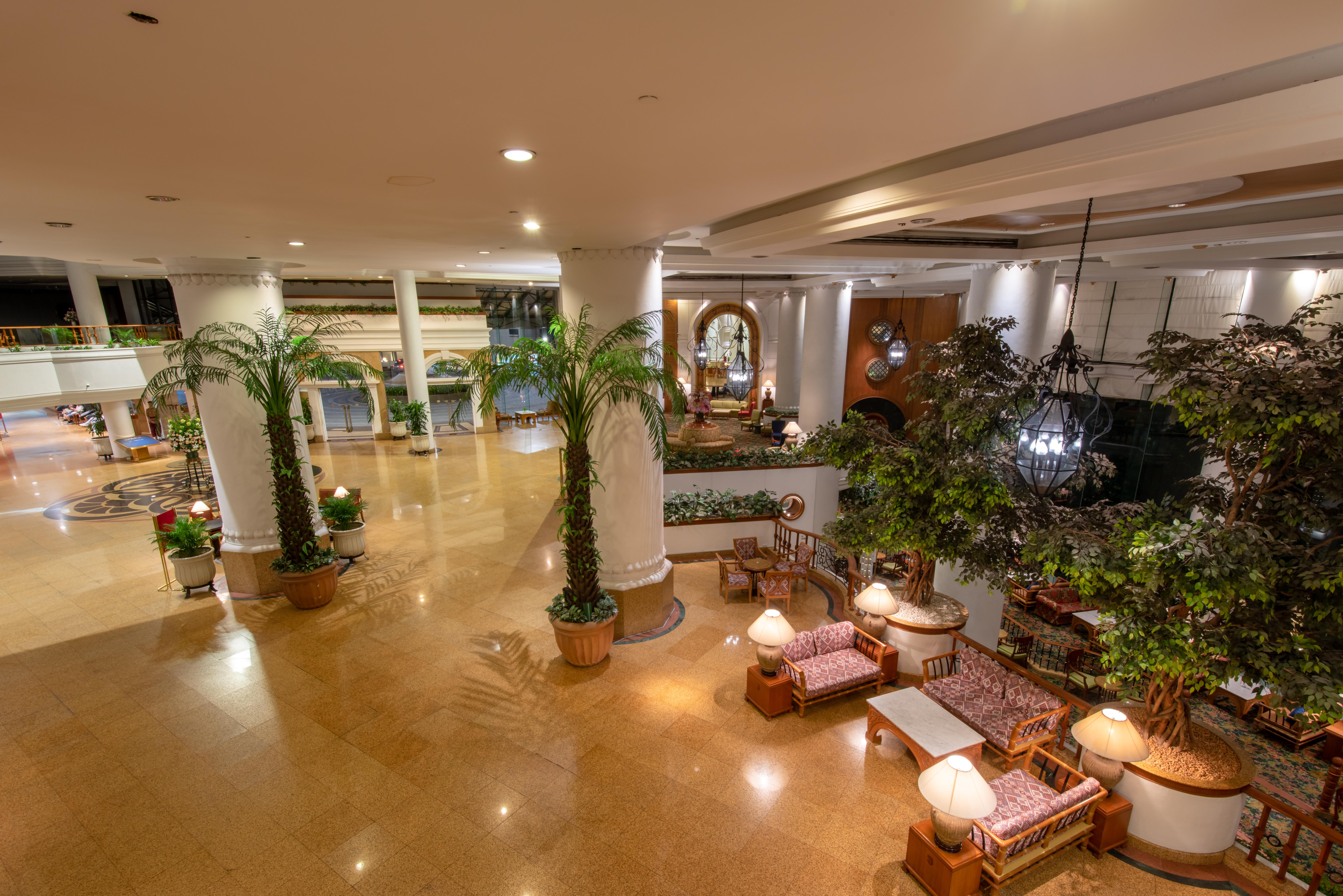 Montien Riverside Hotel Bangkok Luaran gambar Lobby