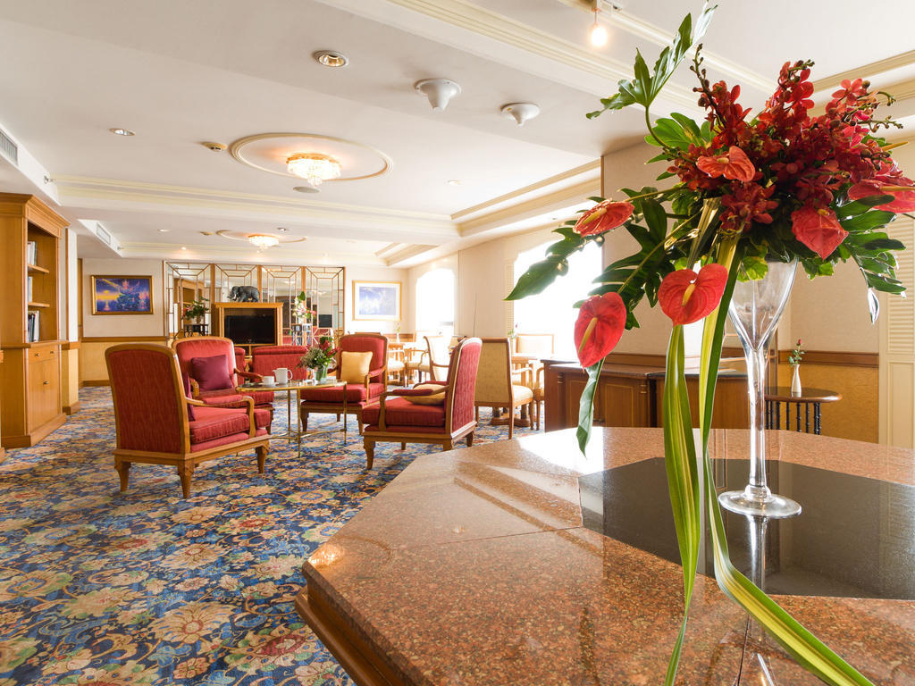 Montien Riverside Hotel Bangkok Luaran gambar Club Lounge at KLIA